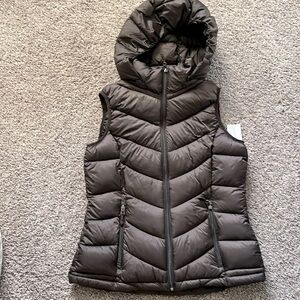 Vest Puffer Jacket • Size Small